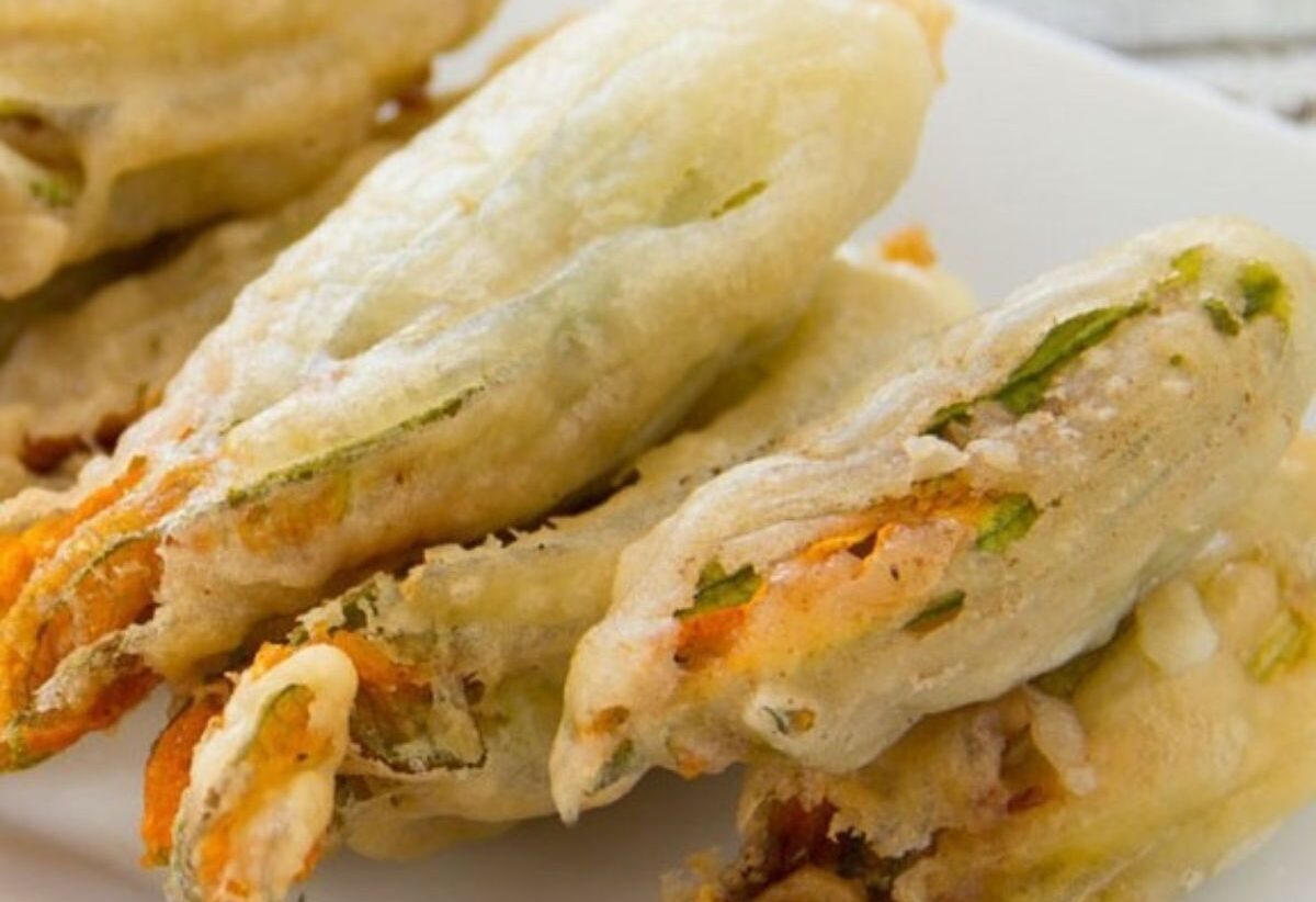 Fiori di zucca ripieni di ricotta storia, ricetta e tradizione napoletana